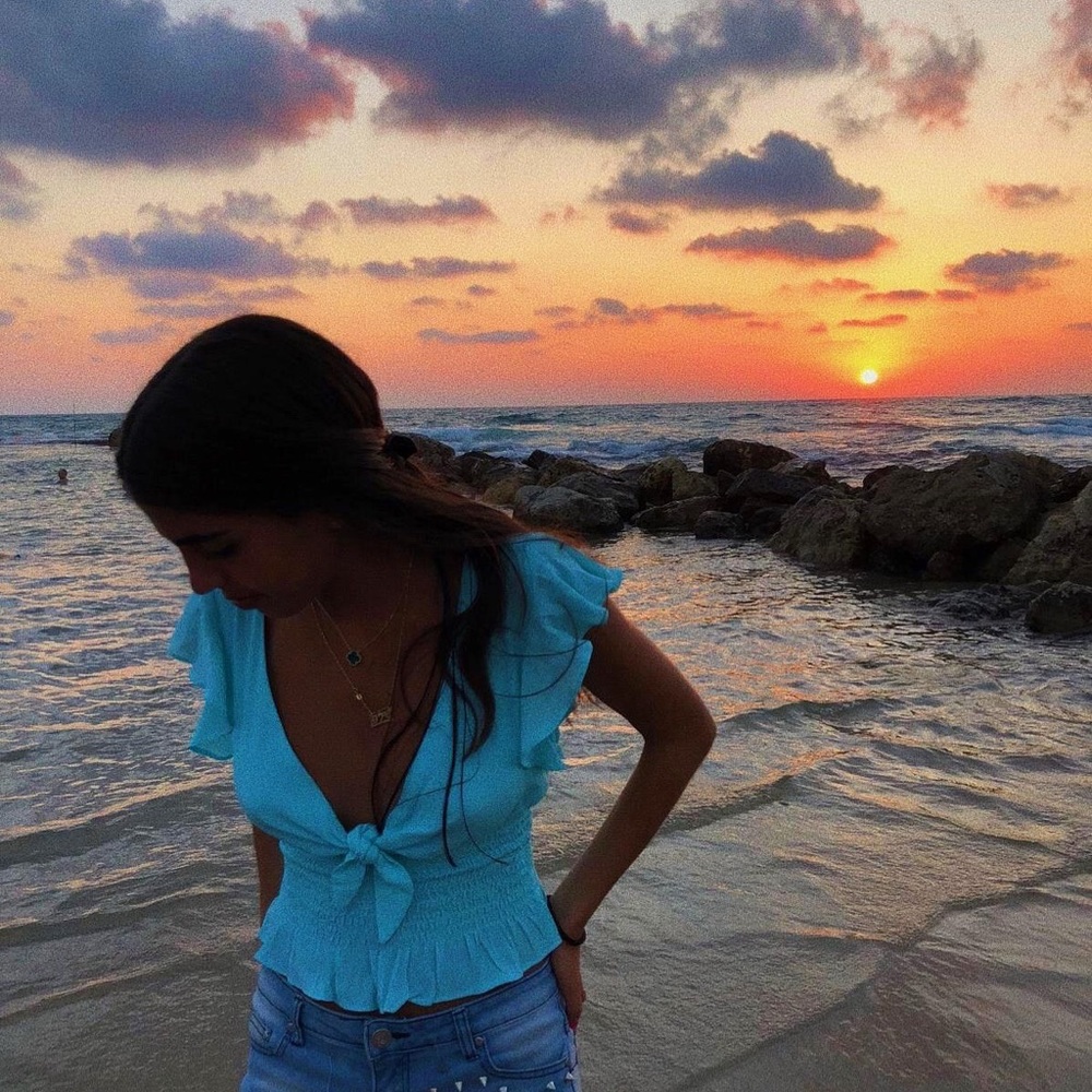 Meet your Posher, Shira